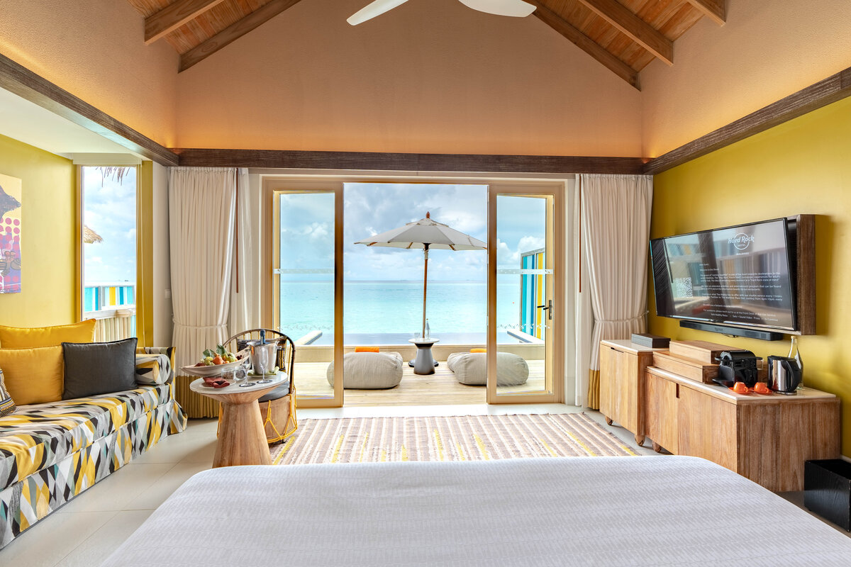 DIAMOND OVERWATER POOL VILLA